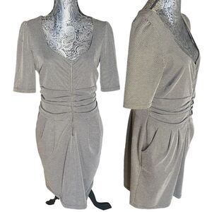 Mystic Women's Size 2XL Short Sleeve Sheath Dress Pocket Zipper Closure in front